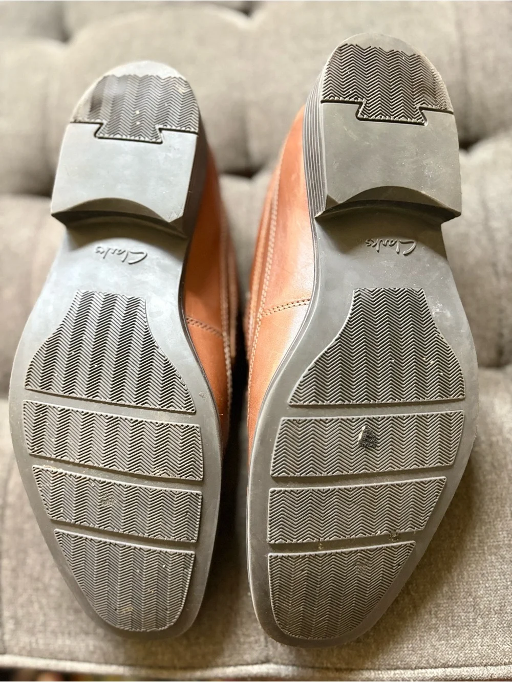 Clarks Men's Dresslite Step Dark Tan Leather Slip-On Loafers